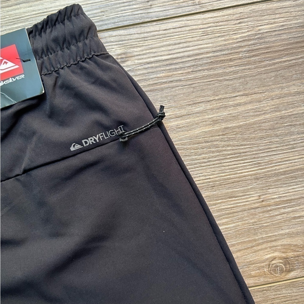 Quicksilver | Dryflight Black Workout Running Shorts (Small) - Picture 7 of 10